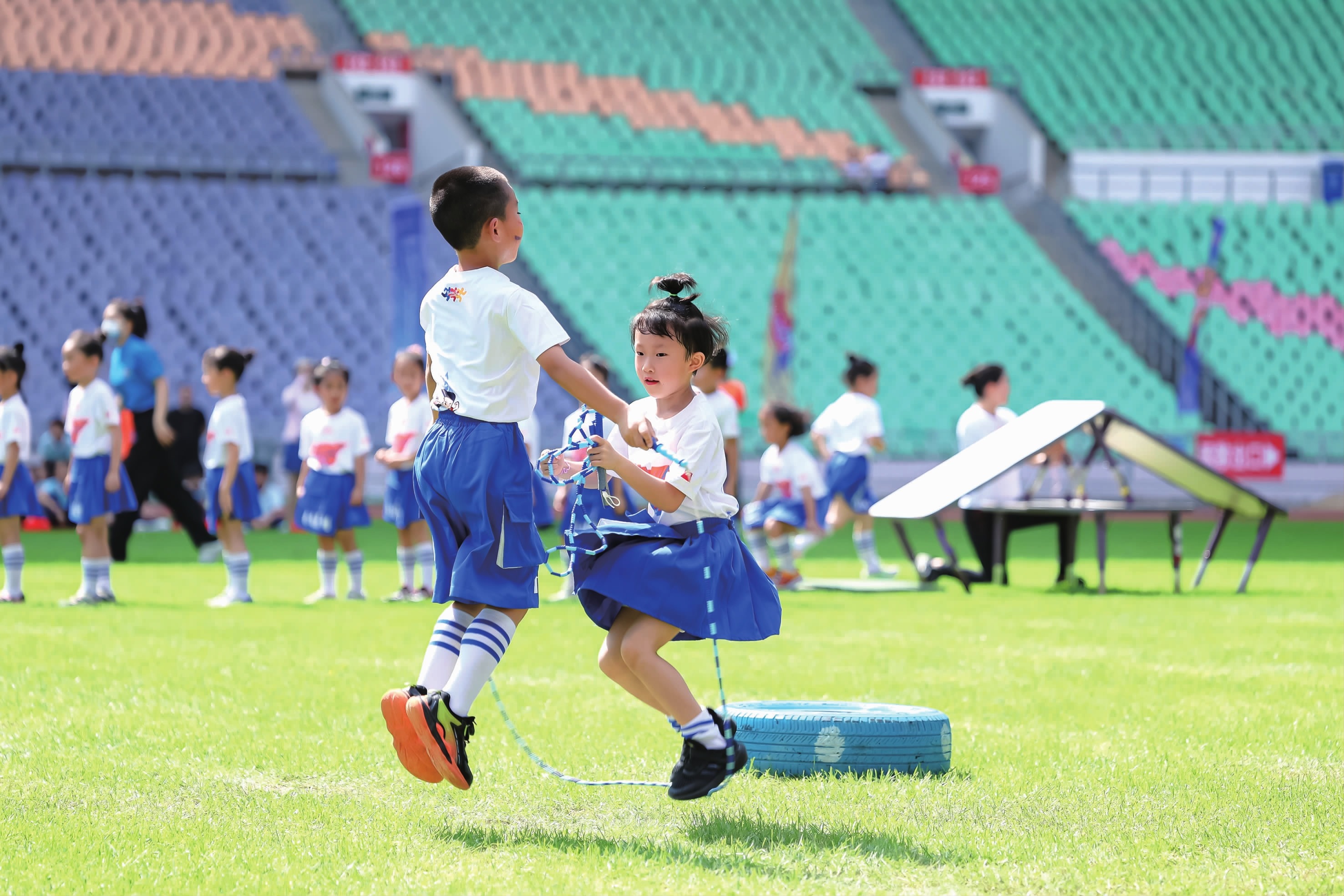 扑克策略为什么要看长期（扑克策略为何重在长期）